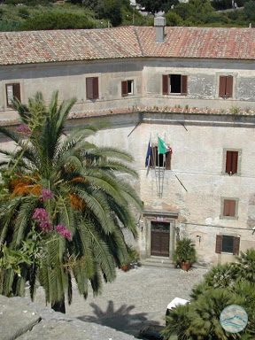 Palazzo baronale – Esterni