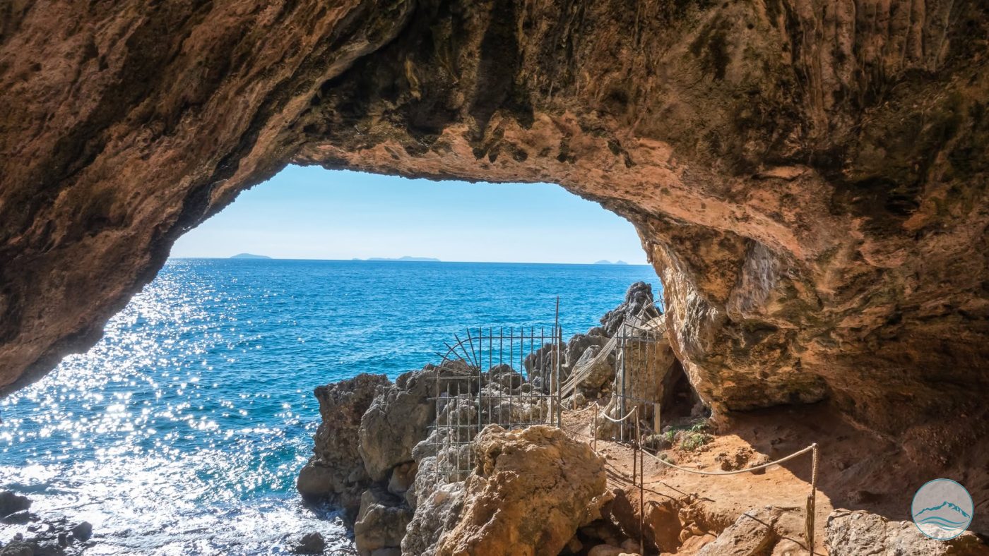 Grotta delle Capre Rocks